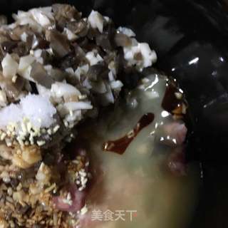 杏鲍菇海参水饺的做法步骤:15