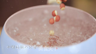 核桃芡实粥的做法步骤:3