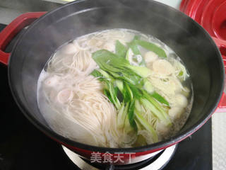 青菜鱼籽肠面的做法步骤：6