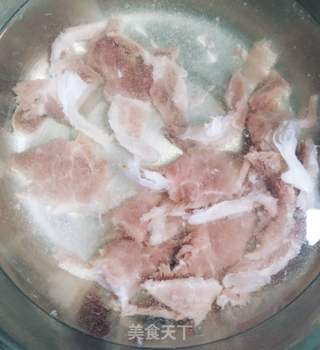 菠菜香菇水滑肉片粥的做法步骤:2