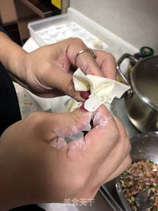 鲜肉大虾云吞的做法步骤:5