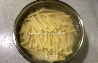 自制薯条的做法步骤:2