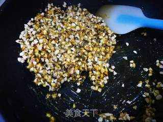 酥脆花生糖的做法步骤:8