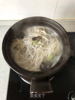 大骨哆烂面的做法步骤:8