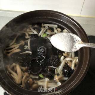 大骨哆烂面的做法步骤:7
