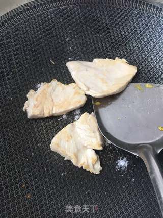 煎鸡脯肉坚果沙拉的做法步骤:12