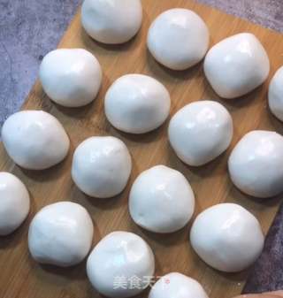 空心豆沙馅芝麻球的制作方法的做法步骤:4