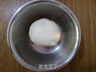 怎样做牛肉香葱花卷的做法步骤:3