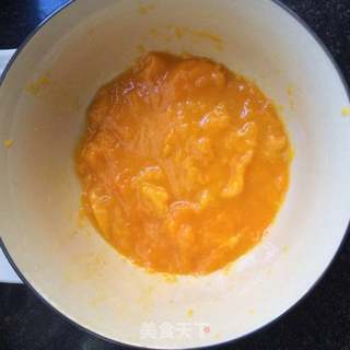 如何制作芒果蛋香饼的做法步骤:2