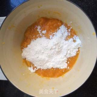 如何制作芒果蛋香饼的做法步骤:3