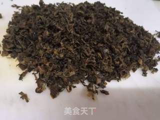 香脆可口,咸甜适中之(肉末梅干菜酥饼)的做法步骤:3