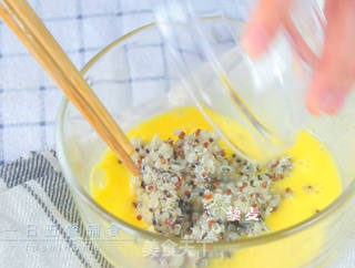  蔬菜藜麦蛋饼——宝宝辅食的做法步骤：1