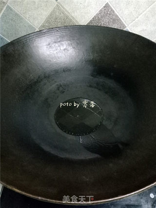 如何炒木耳不炸锅?的做法步骤:3