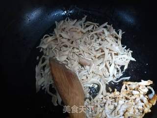 笋子炒肉的做法步骤：5