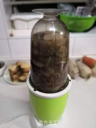 蘑菇浓汤的做法步骤:6