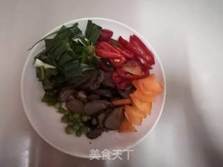 红椒煸炒牛肉片的做法步骤:3