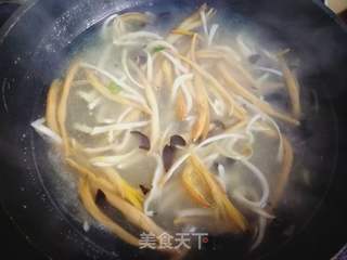酸辣肚丝汤的做法步骤:12