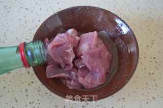 锅包肉的做法步骤：2