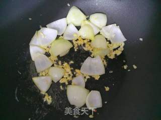 菠萝虾炒饭的做法步骤：6