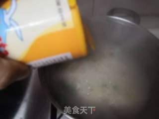 碗豆胡萝卜小米粥的做法步骤：5