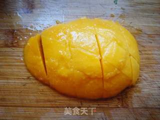 芒果虾仁的做法步骤:2