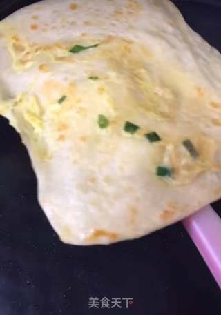 鸡蛋灌饼的做法步骤:15