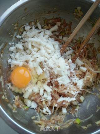 炸萝卜鸡肉丸的做法步骤:9