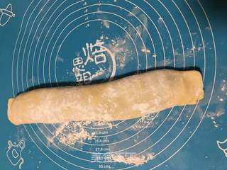 荠菜馅饼的做法步骤：7