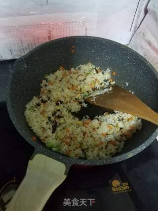 “萝卜”胡萝卜香菇焗饭的做法步骤：3