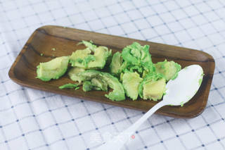 牛油果藜麦糕——宝宝辅食的做法步骤:2