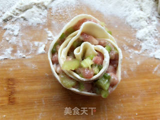 玫瑰花抱蛋煎饺的做法步骤:26