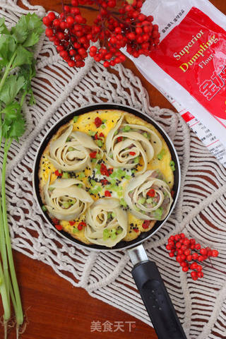 玫瑰花抱蛋煎饺的做法步骤:34
