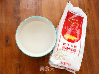 梅花蒸饺的做法步骤:2