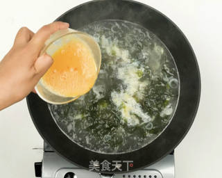 紫菜蛋花汤的做法步骤:8