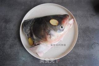 剁椒鱼头的做法步骤:2