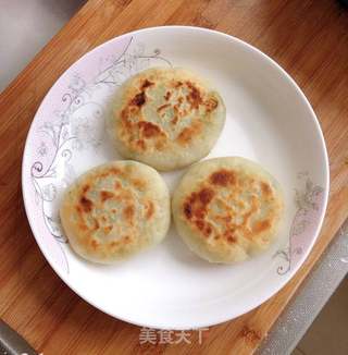 韭菜鸡蛋馅饼的做法步骤:12