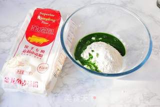 平菇肉馅饺子的做法步骤:2