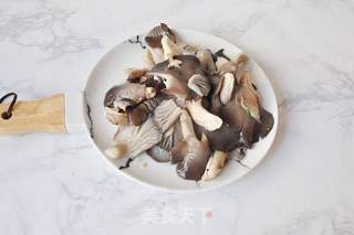 平菇肉馅饺子的做法步骤:4