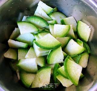 #萝卜#五花肉炖萝卜血豆腐的做法步骤：2