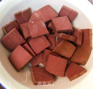 #萝卜#五花肉炖萝卜血豆腐的做法步骤：4