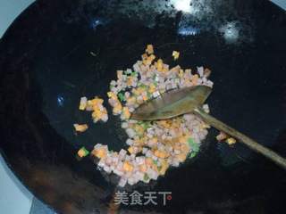怎样让米饭吃着更营养-杂蔬炒饭的做法步骤:5