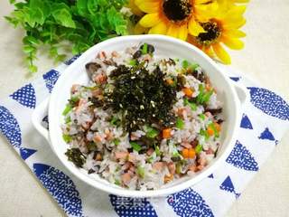 怎样让米饭吃着更营养-杂蔬炒饭的做法步骤:13
