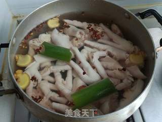 柠檬酸辣鸡爪的做法步骤:4