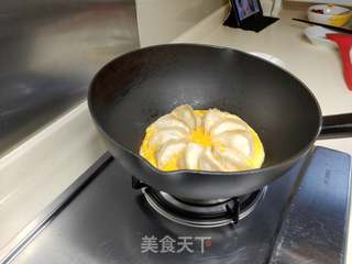 黄金煎饺 抱蛋煎饺的做法步骤:6