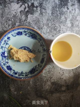 怎么做白斩鸡嫩滑多汁?的做法步骤:7