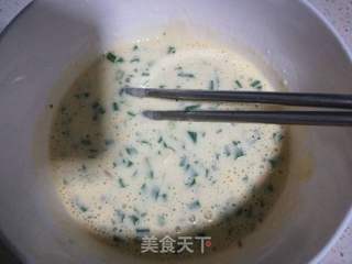 鸡蛋葱花饼的做法步骤:6