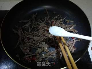 香辣牛肉丝的做法步骤:7