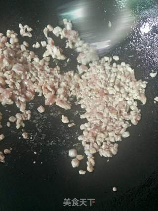 红萝卜焖饭的做法步骤:4