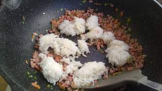 家常炒饭的做法步骤:6