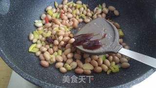 泡椒花生米的做法步骤:9
